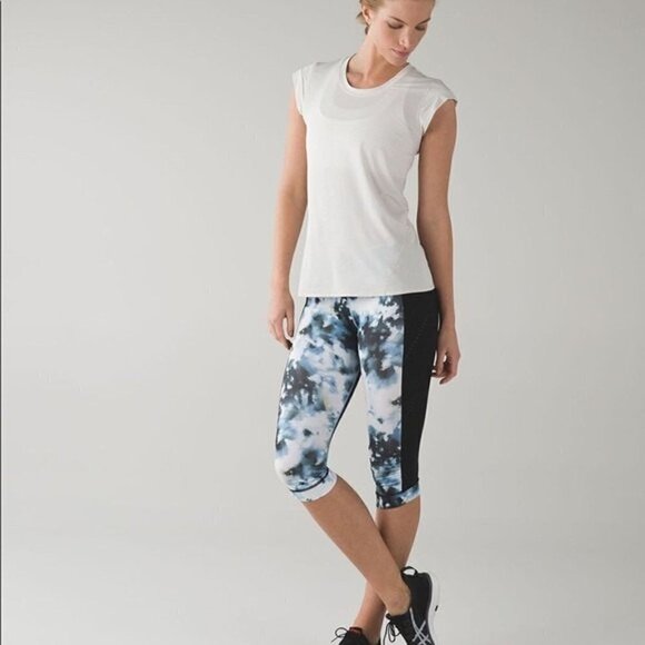 Lululemon leggings Stop At Nothing Crop Black Blooming Pixie Aquamarine size 6 - Picture 2 of 15